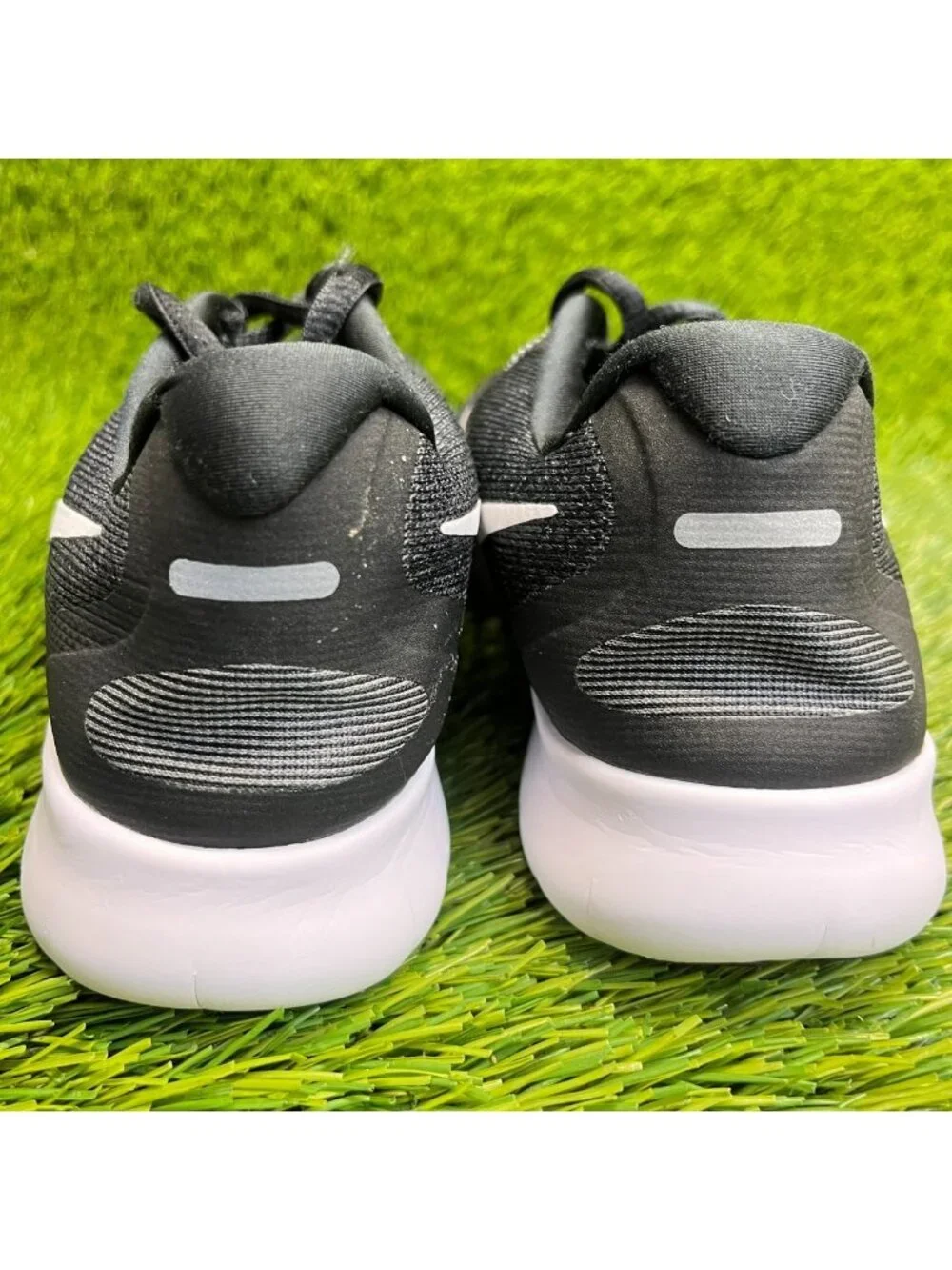 Nike Free RN 2017 Womens Size 6 Black White Athletic Running Shoes Sneakers